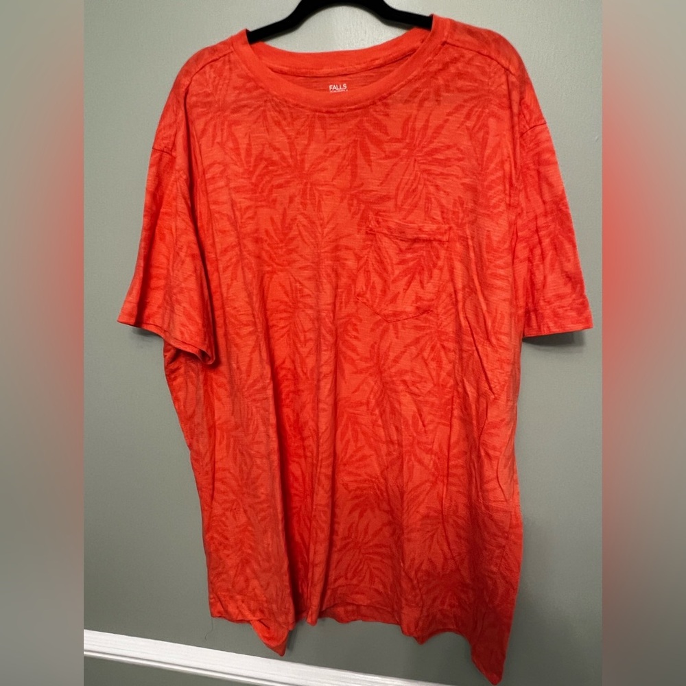 Falls Creek Men's Coral Leaf Print Tee